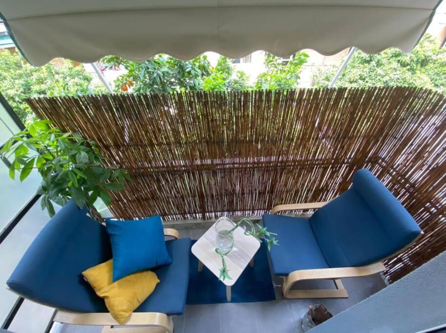 Live Minimal Apartment Athens